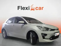 Gris Usado 2022 Kia Rio Berlina | 10.590 € (Super precio)