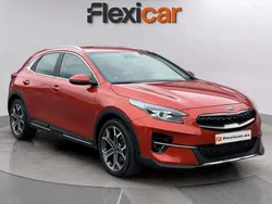 Rojo Usado 2021 Kia XCeed SUV | 13.390 € (Precio justo)