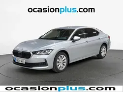 Gris plata Nuevo 2025 Skoda Superb Essence Berlina | 31.810 € (Super precio)