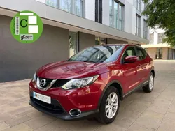Rojo Usado 2015 Nissan Qashqai Acenta SUV | 12.850 € (Precio justo)