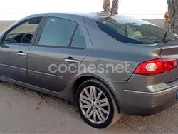 Negro Usado 2006 Renault Laguna II Dynamique Berlina | 1400 € (Super precio)