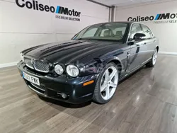 Negro Usado 2007 Jaguar XJ8 Executive Berlina | 15.900 €