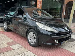 Negro Usado 2008 Peugeot 207 Premium Berlina | 3990 € (Precio justo)