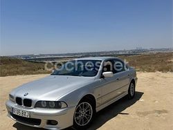 Gris / plata Usado 2002 BMW 520 Exclusive Berlina | 4000 €