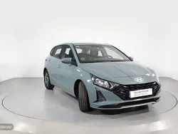 Verde Usado 2024 Hyundai i20 Berlina | 17.400 € (Precio justo)