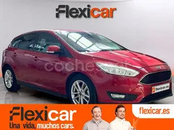 Rojo Usado 2015 Ford Focus Trend Berlina | 11.490 € (Precio justo)