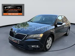 Negro Usado 2018 Skoda Superb Active Berlina | 14.900 € (Precio justo)