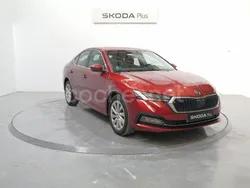 Naranja Usado 2024 Skoda Octavia Selection Berlina | 26.950 € (Precio justo)