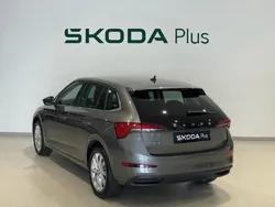 Gris Usado 2022 Skoda Scala Style Utilitario | 18.990 € (Precio justo)