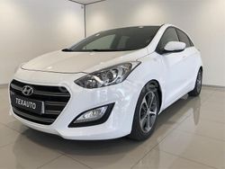 Blanco Usado 2016 Hyundai i30 GO! Berlina | 10.990 € (Un poco caro)
