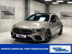 Gris / plata Usado 2020 Mercedes A220 Berlina | 34.490 € (Precio justo)