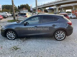 Gris / plata Usado 2013 Mazda 3 Luxury Berlina | 8500 € (Precio justo)
