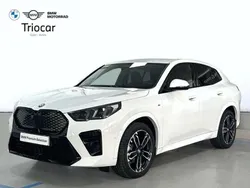 Blanco Nuevo 2025 BMW iX2 Luxury Line SUV | 42.900 € (Buen precio)