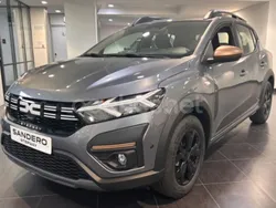 Gris / plata Nuevo 2025 Dacia Sandero Extreme Utilitario | 18.290 €