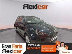 Negro Usado 2021 Toyota Yaris Hybrid Active Berlina | 18.790 € (Precio justo)