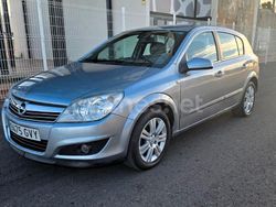 Gris / plata Usado 2010 Opel Astra Cosmo Berlina | 4750 € (Precio justo)