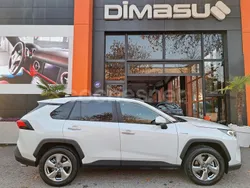 Blanco Usado 2019 Toyota RAV4 Hybrid Luxury SUV | 27.990 € (Buen precio)