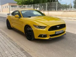 Amarillo Usado 2016 Ford Mustang Fastback Coupe | 34.000 € (Un poco caro)
