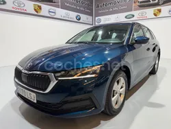 Azul Usado 2021 Skoda Octavia Ambition Familiar | 13.990 € (Precio justo)