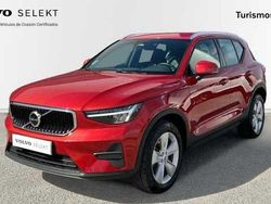 Rojo Usado 2024 Volvo XC40 Core SUV | 33.900 € (Precio justo)