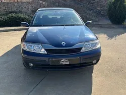 Azul Usado 2001 Renault Laguna II Expression Berlina | 3500 €