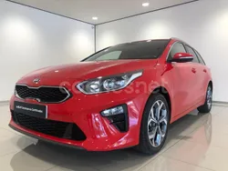Rojo Usado 2019 Kia Ceed Familiar | 16.990 € (Caro)