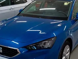 Azul metalizado Usado 2023 Seat Leon Style Berlina | 18.760 € (Precio justo)