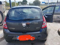 Negro Usado 2010 Dacia Sandero Base Utilitario | 3000 € (Buen precio)