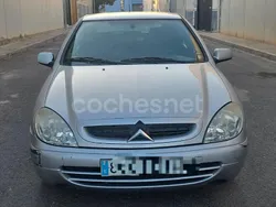 Gris / plata Usado 2002 Citroën Xsara Exclusive Berlina | 2000 € (Precio justo)