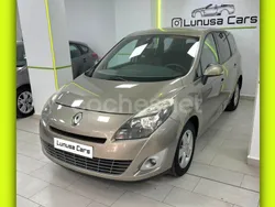 Beige Usado 2010 Renault Grand Scénic III Dynamique Monovolumen | 6490 € (Buen precio)