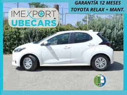 Blanco Usado 2022 Toyota Yaris Hybrid Business Edition Berlina | 17.500 € (Buen precio)