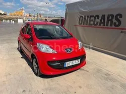 Rojo Usado 2008 Peugeot 107 Urban Move Utilitario | 5350 €