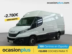 Blanco Usado 2023 Iveco Daily Berlina | 30.590 € (Precio justo)