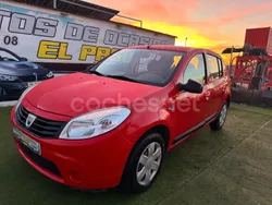 Rojo Usado 2009 Dacia Sandero Base Utilitario | 2499 € (Buen precio)