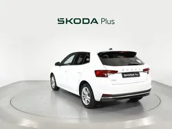 Blanco Usado 2024 Skoda Fabia Berlina | 19.800 € (Un poco caro)