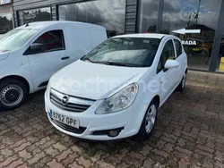 Blanco Usado 2009 Opel Corsa Berlina | 5100 € (Un poco caro)