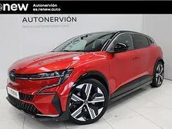 Rojo Usado 2023 Renault Mégane Iconic Berlina | 28.500 € (Precio justo)