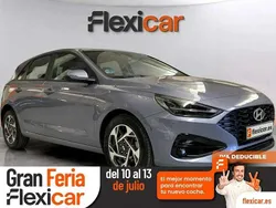Gris Usado 2024 Hyundai i30 Berlina | 18.490 € (Precio justo)