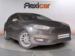 Gris Usado 2018 Ford Focus ST-Line Berlina | 9990 €