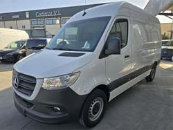 Blanco Nuevo 2025 Mercedes Sprinter Van | 44.400 € (Precio justo)
