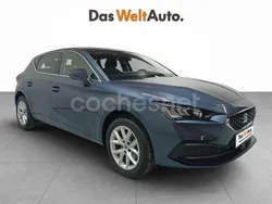 Gris / plata Usado 2025 Seat Leon Style Berlina | 25.390 € (Buen precio)