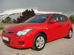 Rojo Usado 2010 Hyundai i30 Comfort Berlina | 4750 € (Buen precio)