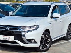 Blanco Usado 2016 Mitsubishi Outlander P-HEV SUV | 17.900 € (Precio justo)
