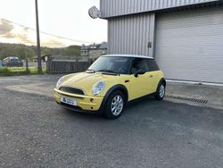 Amarillo Usado 2003 Mini ONE Utilitario | 7900 €