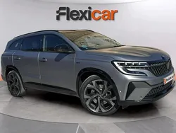 Gris Usado 2024 Renault Espace Iconic Monovolumen | 33.990 € (Buen precio)