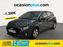 Gris / plata Usado 2022 Hyundai i20 Berlina | 13.990 € (Buen precio)