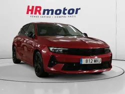 Rojo Usado 2023 Opel Astra GS Line Utilitario | 16.990 € (Precio justo)