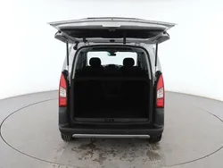 Gris Usado 2018 Peugeot Partner Monovolumen | 11.099 €