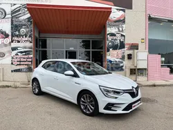 Blanco Usado 2021 Renault Mégane IV Business Berlina | 14.495 € (Precio justo)