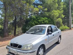 Gris / plata Usado 2002 Chevrolet Lanos SE Berlina | 1699 €